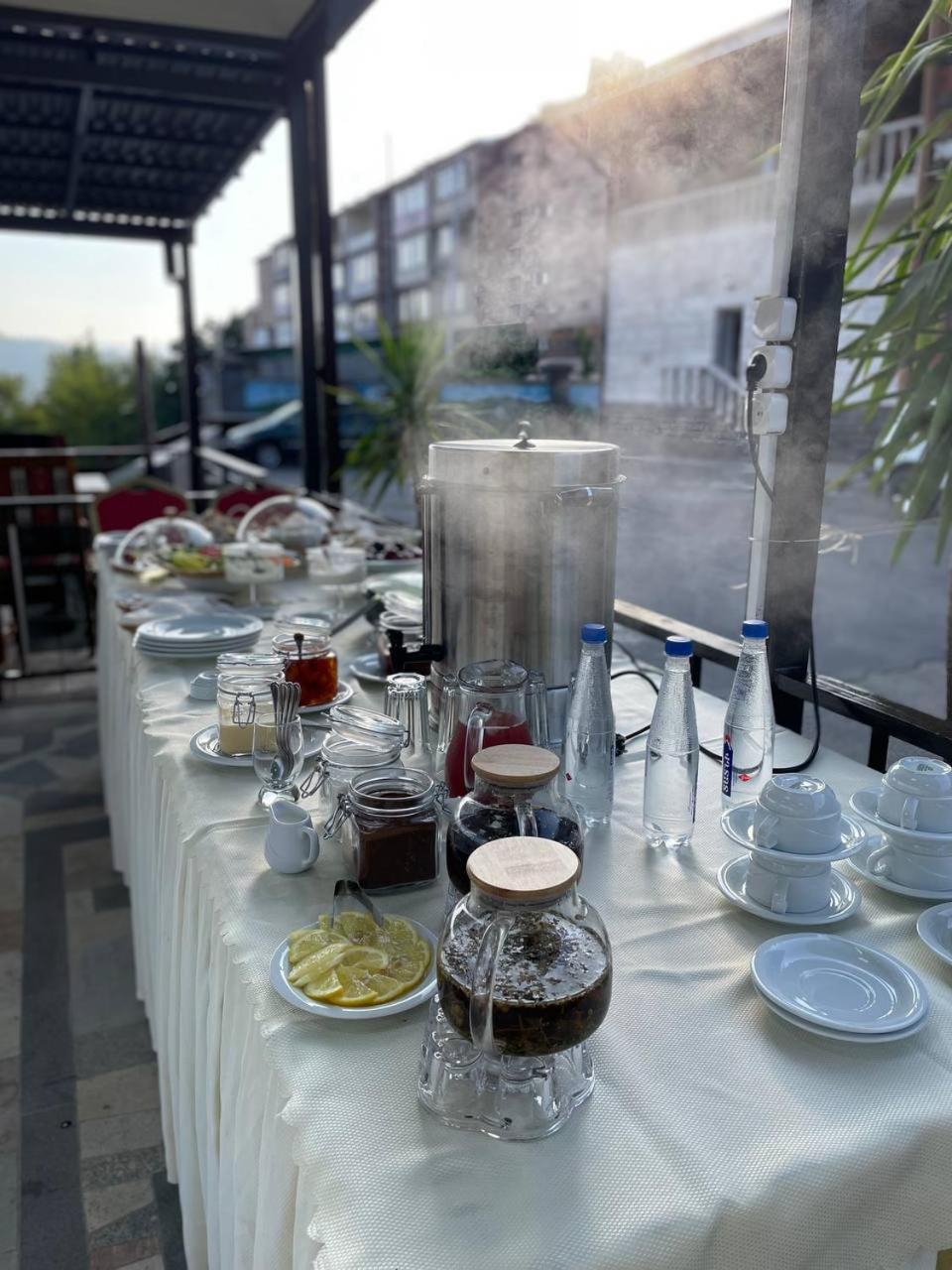 Grand Hotel Kapan, Armenia Buitenkant foto