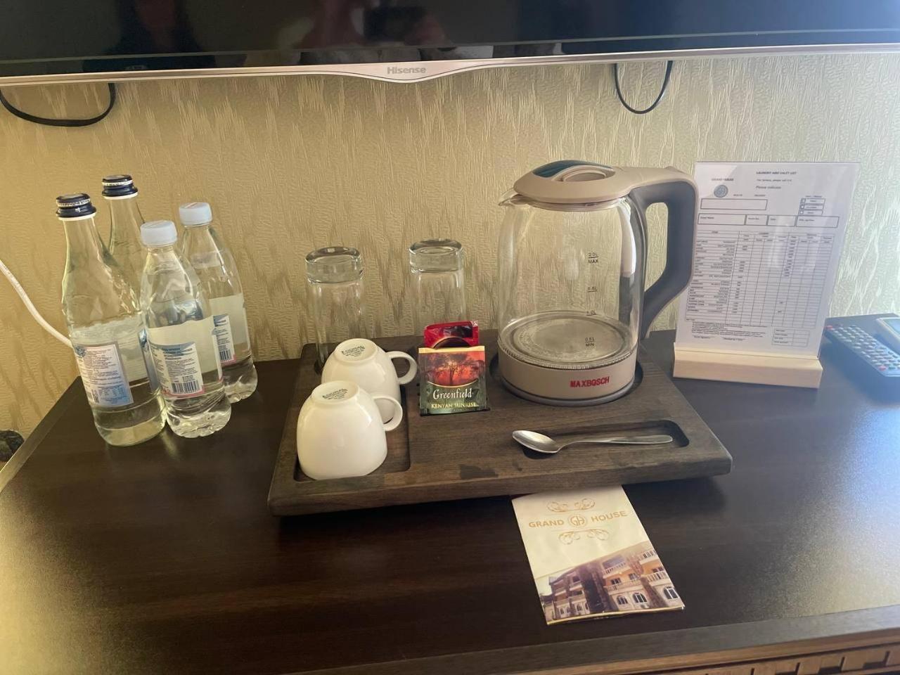 Grand Hotel Kapan, Armenia Buitenkant foto