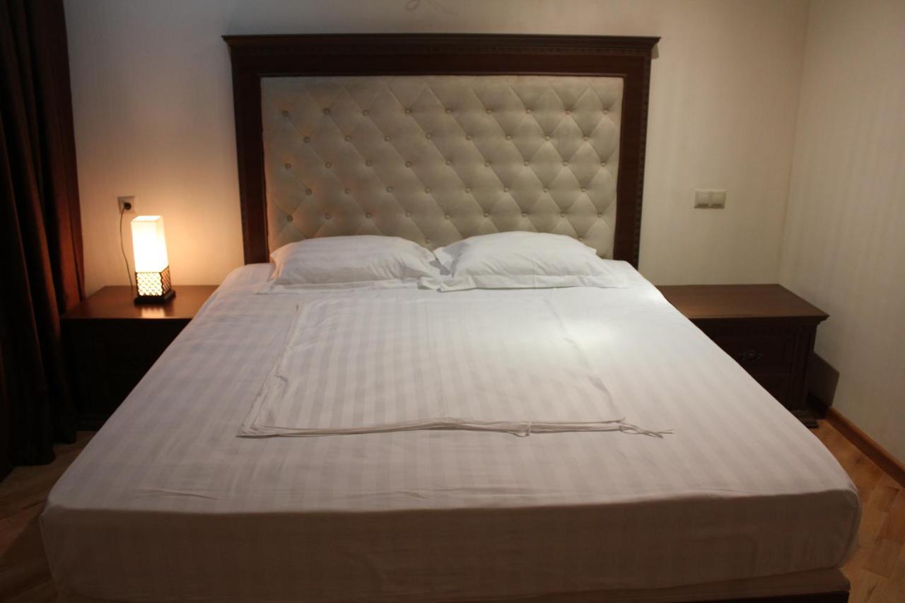 Grand Hotel Kapan, Armenia Buitenkant foto